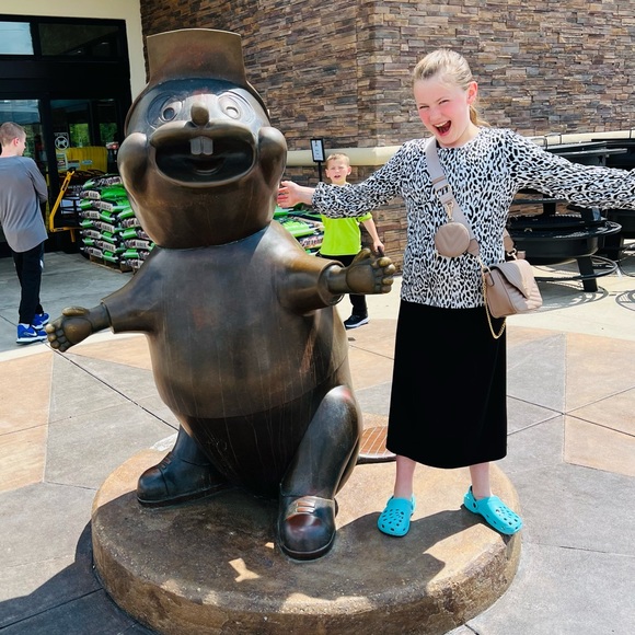 Meet your Posher, Brandy - Picture 5 of 16